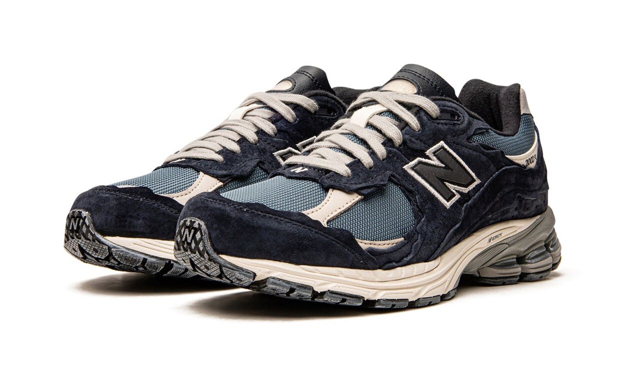 NEW BALANCE 2002R "Protection Pack - Dark Navy"
