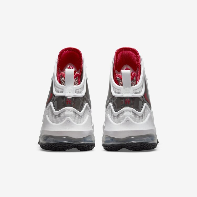 Nike LeBron 19 Sketch