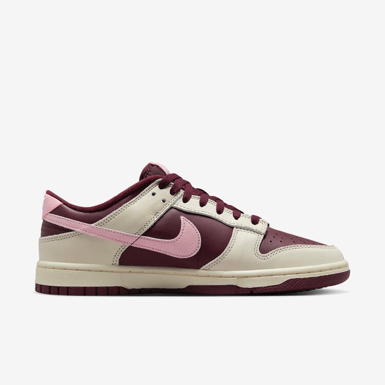 Nike Dunk Low Valentine’s Day