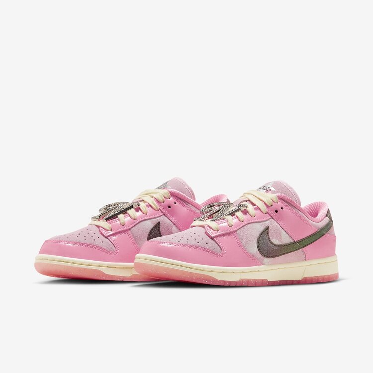 Nike Dunk Low “Barbie”