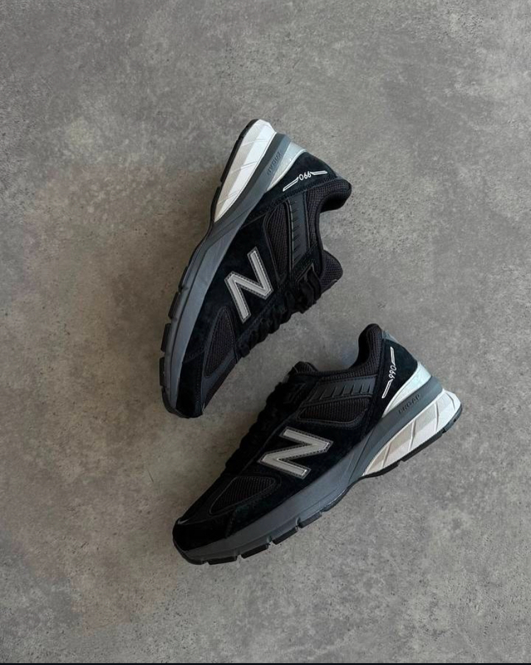 NB 990 v5 Black