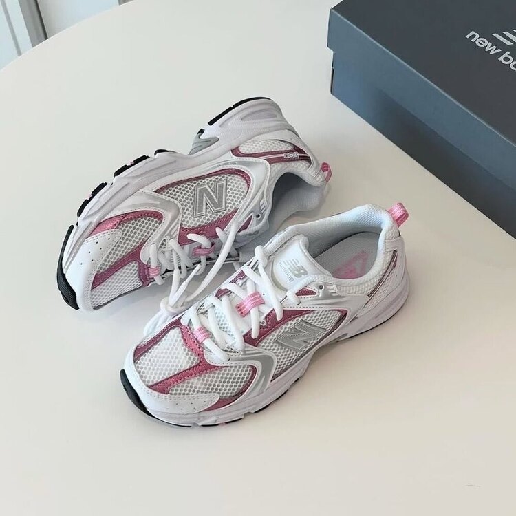 New Balance 530 ‘White Pink Sugar’