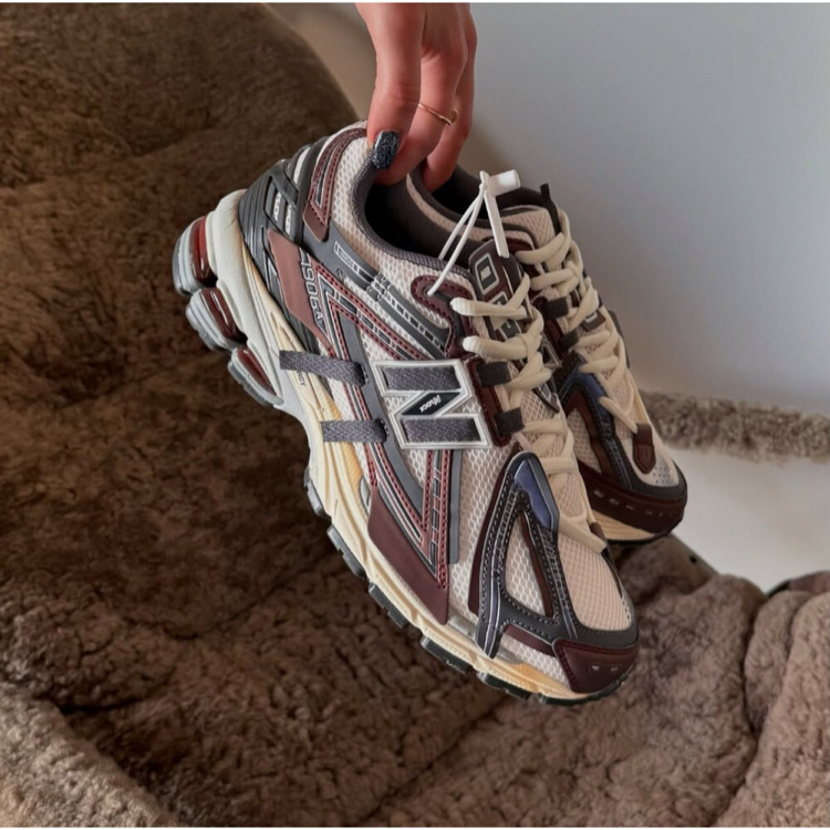 New Balance 1906A Burgundy