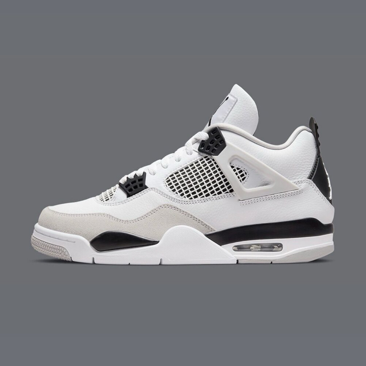 Air Jordan 4 Retro Military Black
