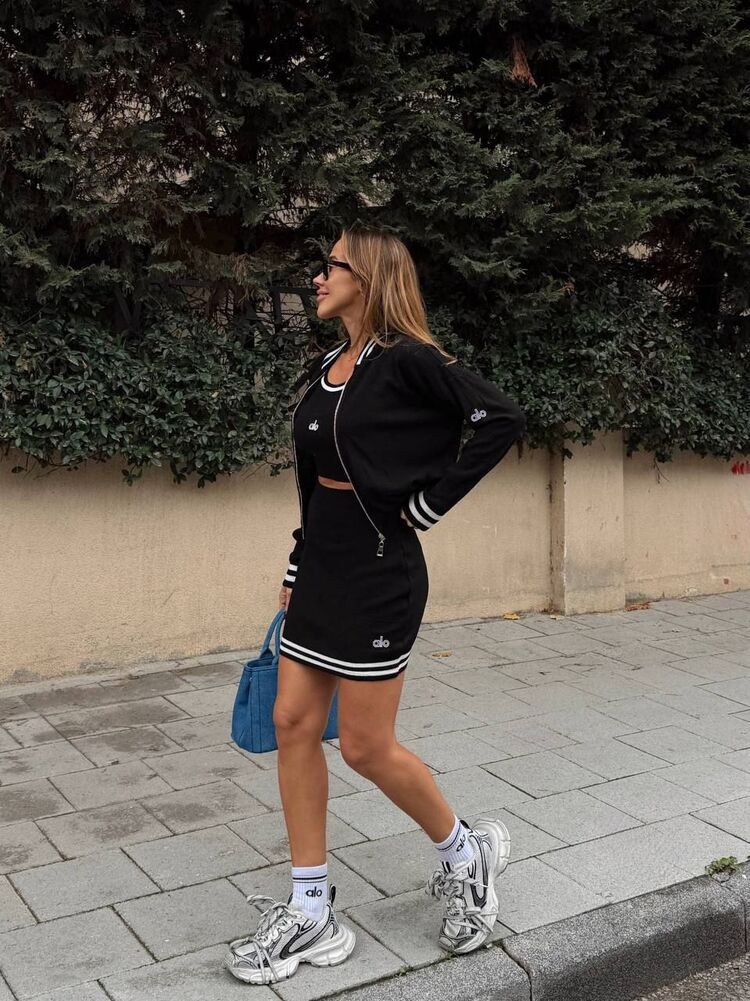 Alo Yoga 3'lü Triko Set (Standart Beden)