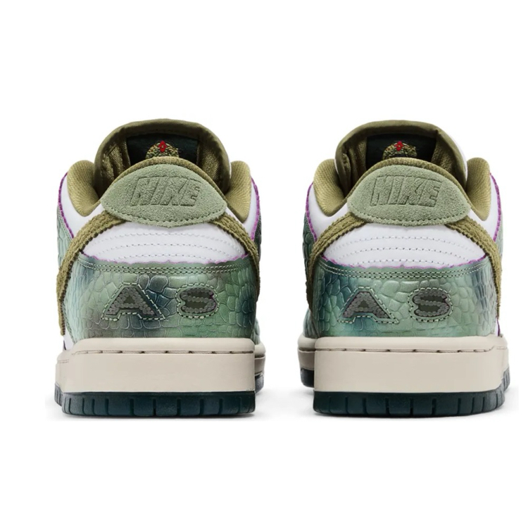 SB Dunk Low x Alexis Sablone Chameleon