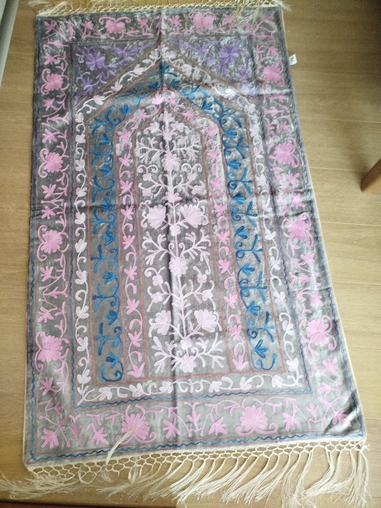 Şakayık isimli ince kadife Kaşmir seccade