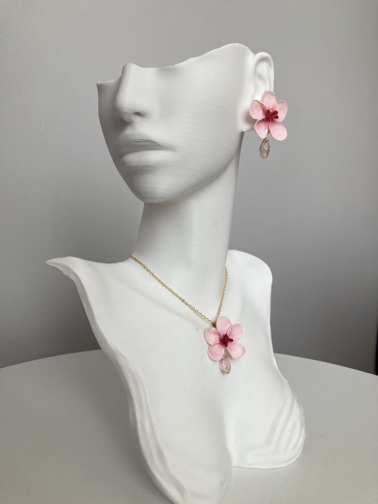 “Blossom Whisper”kolye-küpe seti