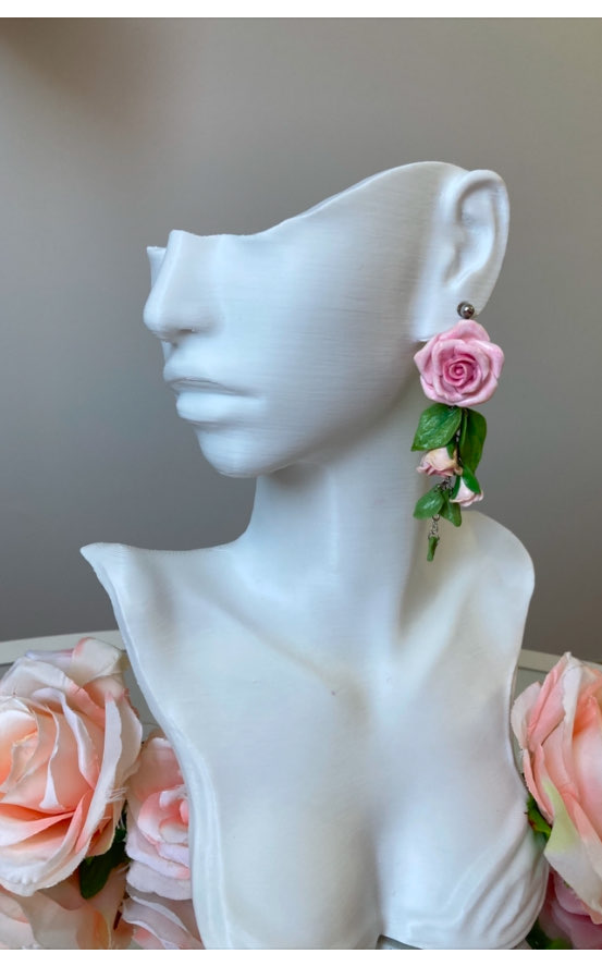 “Rose Liane”