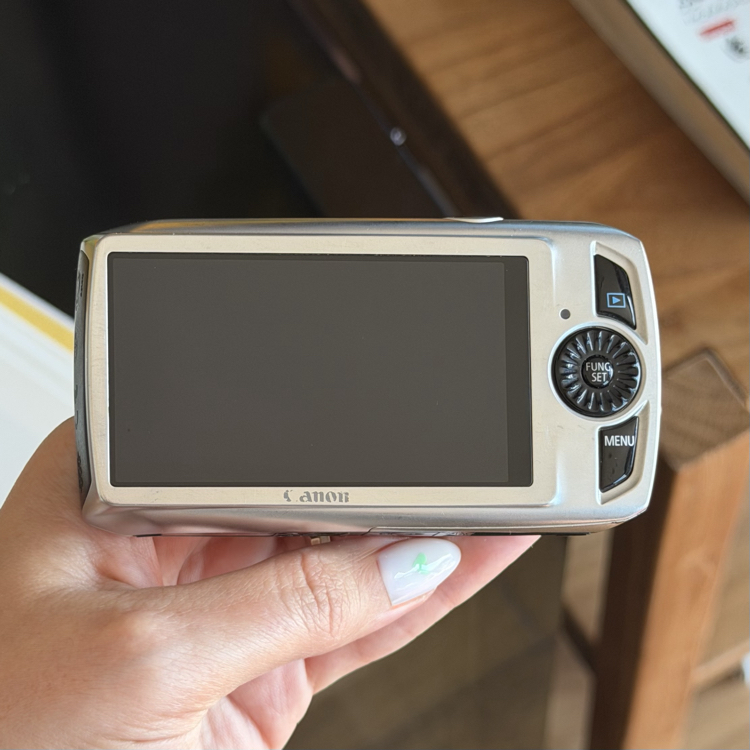 Canon IXY 30S ( IXUS 300 HS )