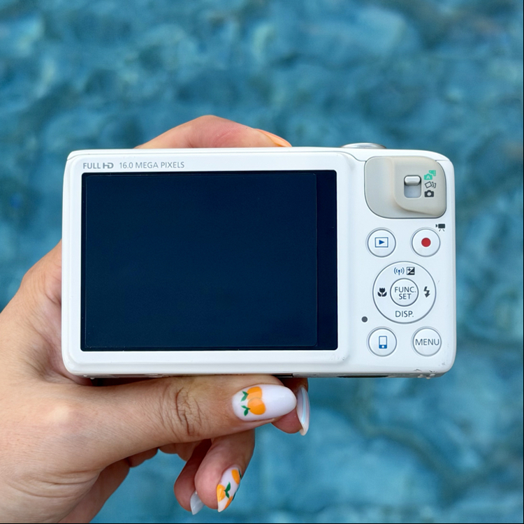Canon Powershot SX600 ( Çok temiz )