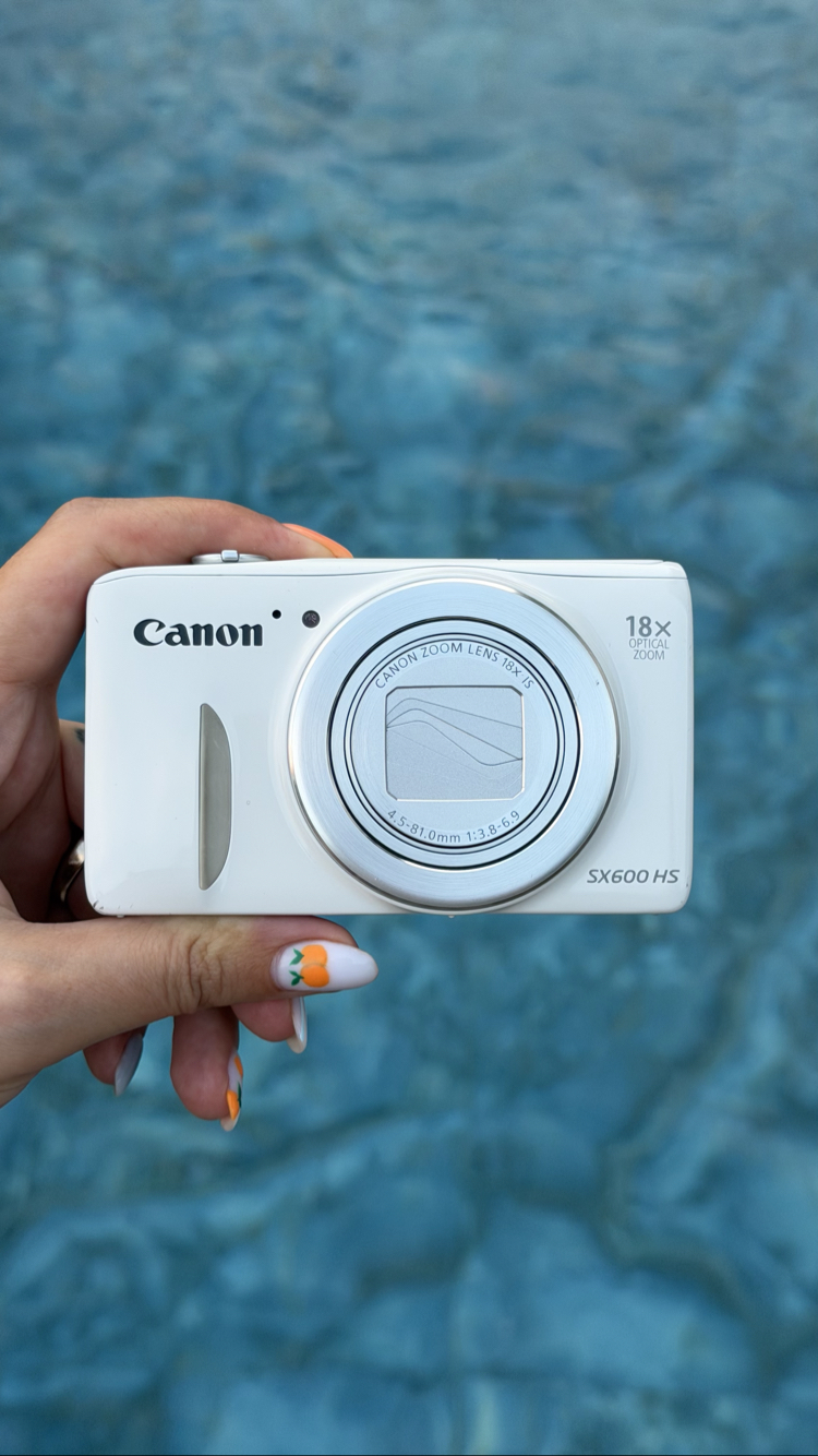 Canon Powershot SX600 ( Çok temiz )