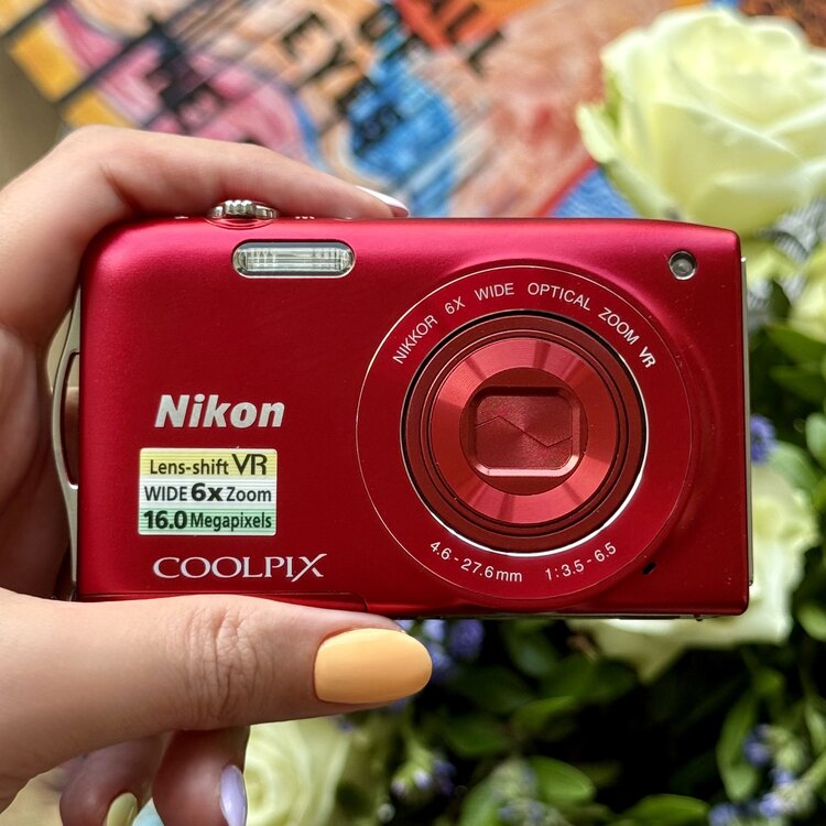 Nikon Coolpix S3300