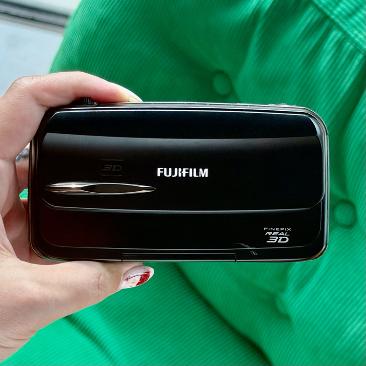 Fujifilm Finepix Real 3D W3 ( 2D-3D Kutulu)