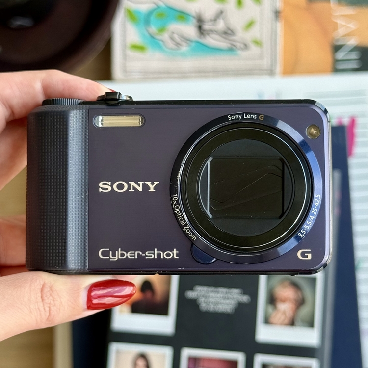 Sony Cybershot DSC HX7V
