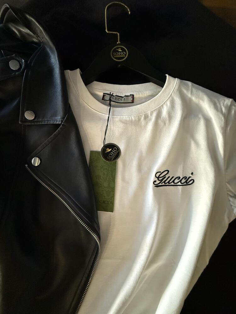 GUCCI BEYAZ TSHIRT - Küçük işlemeli 