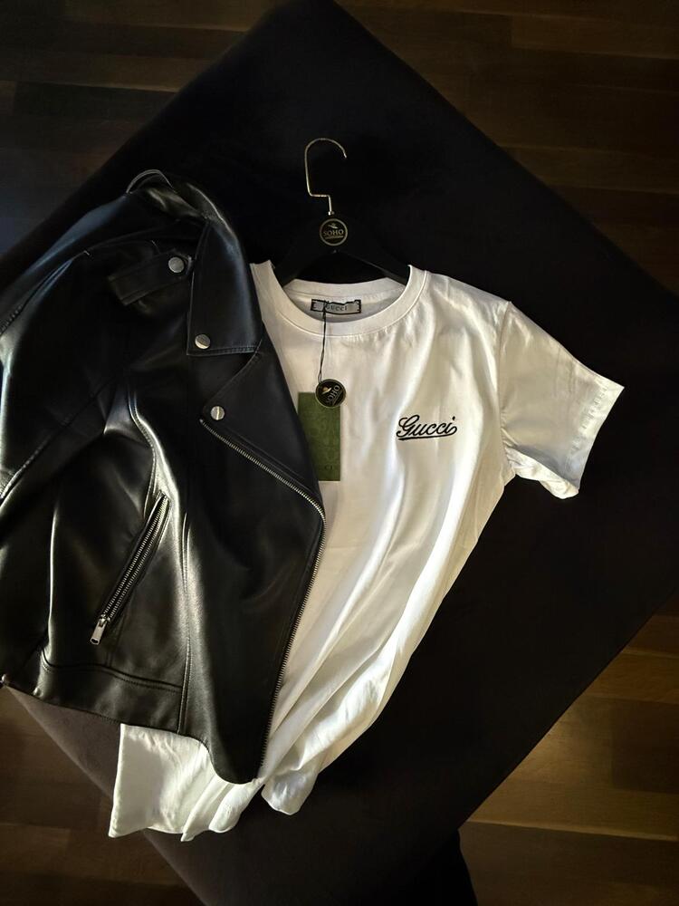 GUCCI BEYAZ TSHIRT - Küçük işlemeli 