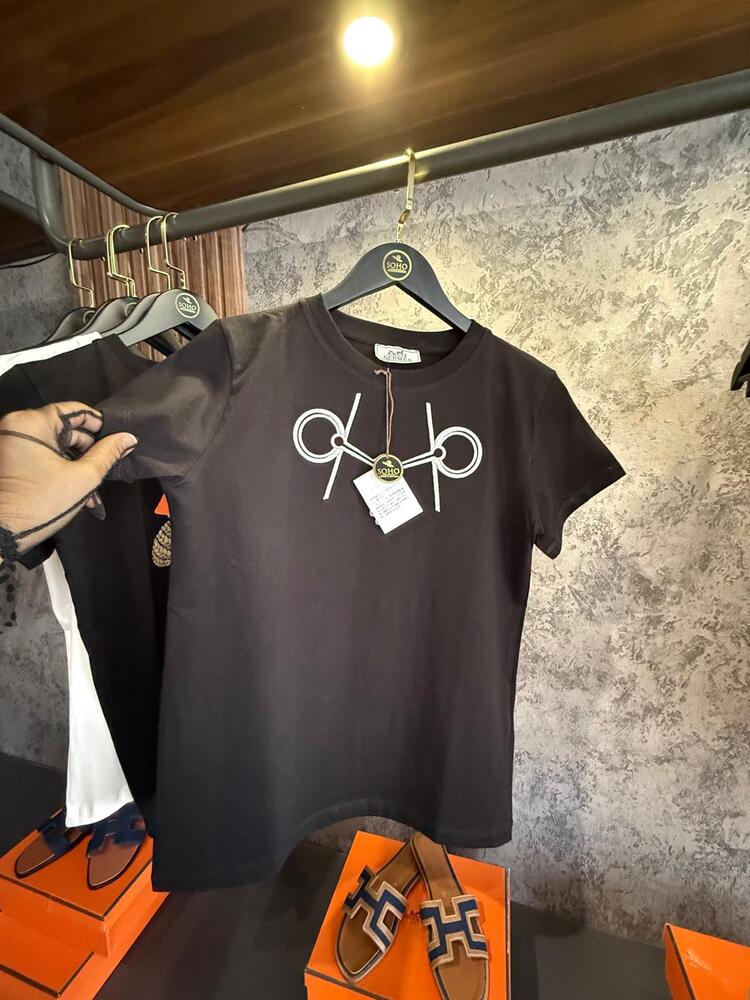 HERMES siyah işlemeli tshirt