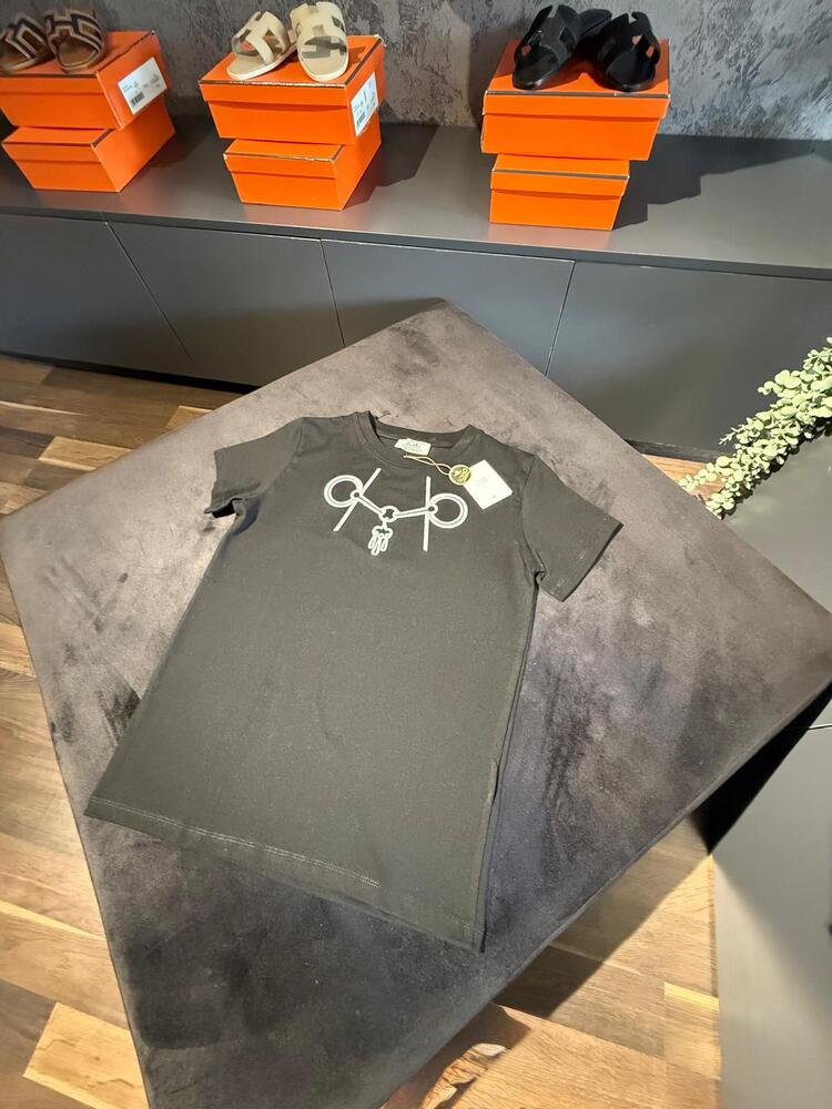 HERMES siyah işlemeli tshirt
