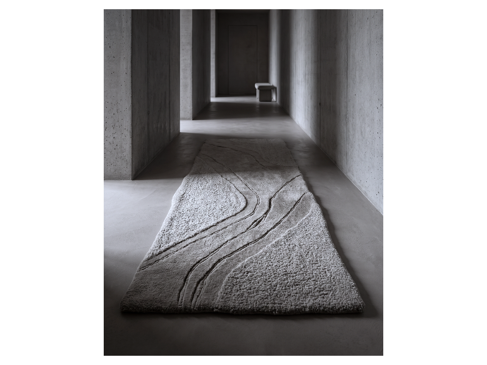 Topografik Monokrom Tufted Yolluk ve Duvar Panosu (198x65 cm)