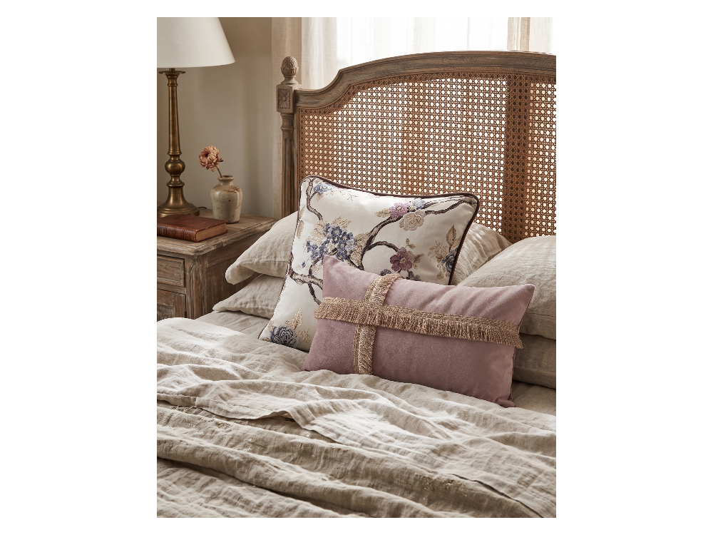 Botanical Püsküllü Gül Kurusu Kadife Bel Yastığı Kılıfı (35x60 cm)