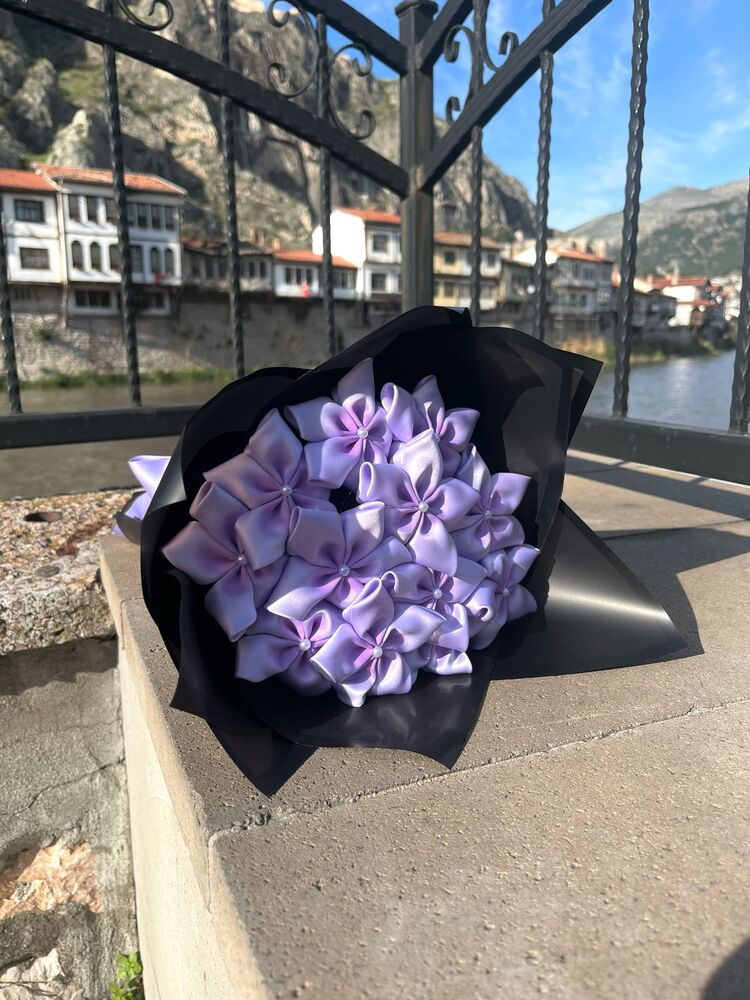 Morlu Kurdele Buketi