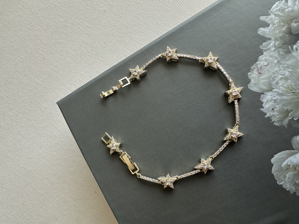 Xuping 14 k gold renginde yıldızlı bileklik