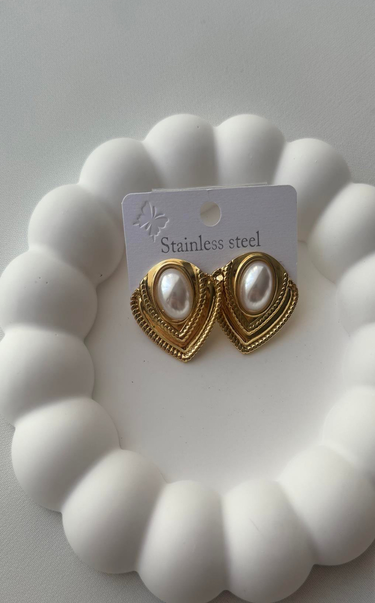 Çelik incili gold küpe