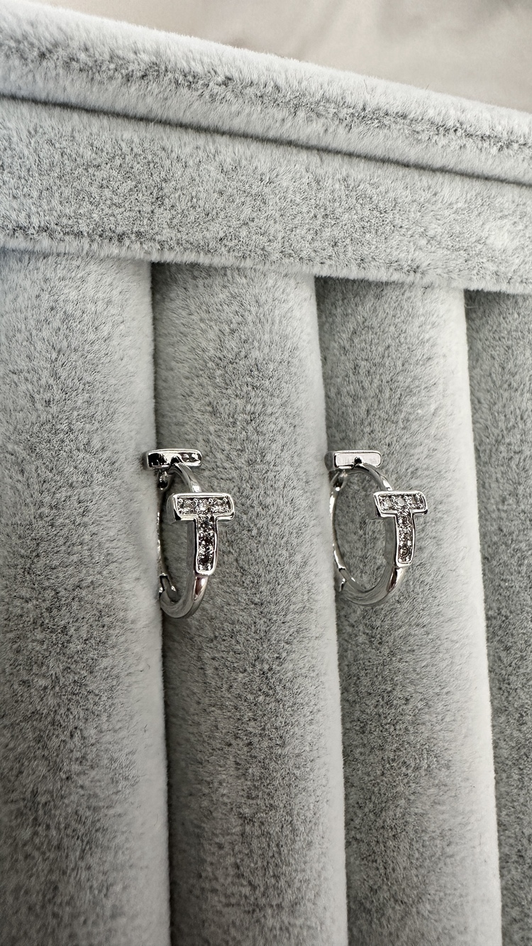 Vip silver küpe