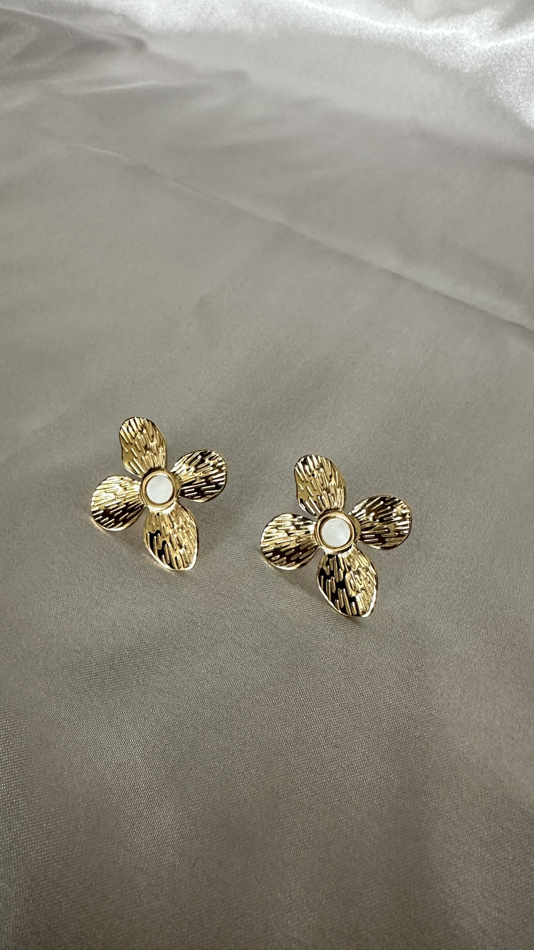 Çelik gold küpe