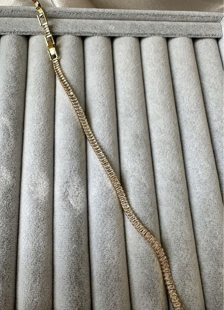 Su yolu gold 3 mm xuping bileklik