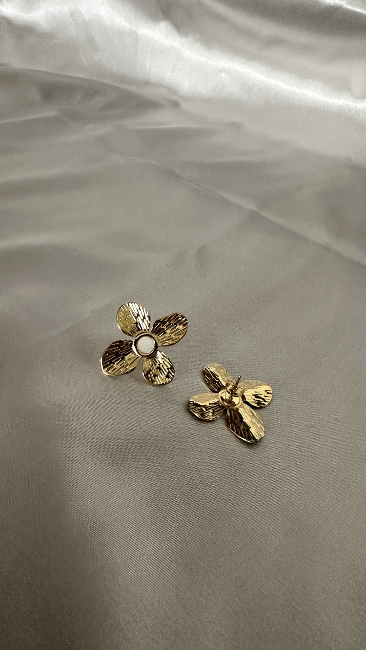 Çelik gold küpe