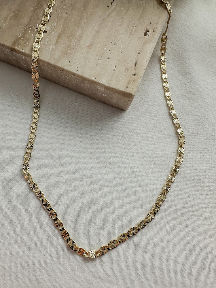 Xuping 14 k gold renginde desenli kolye