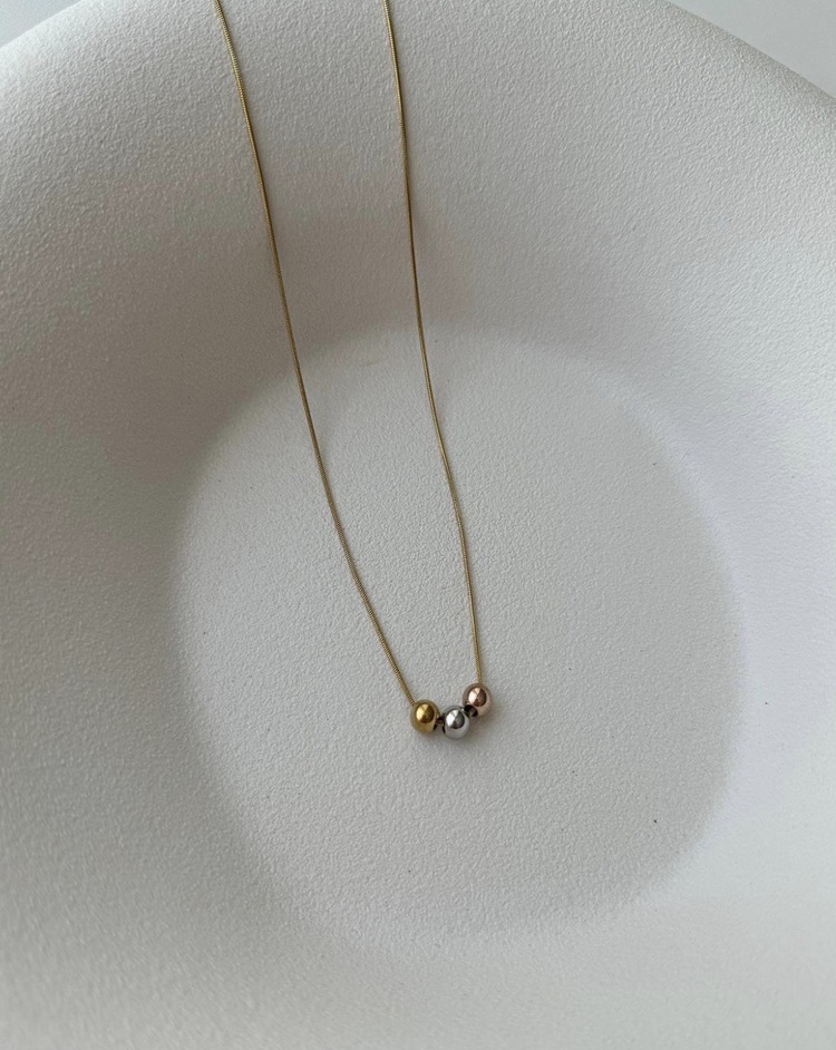 Çelik Gold 3 Farklı Renk Topçuk Model Kolye