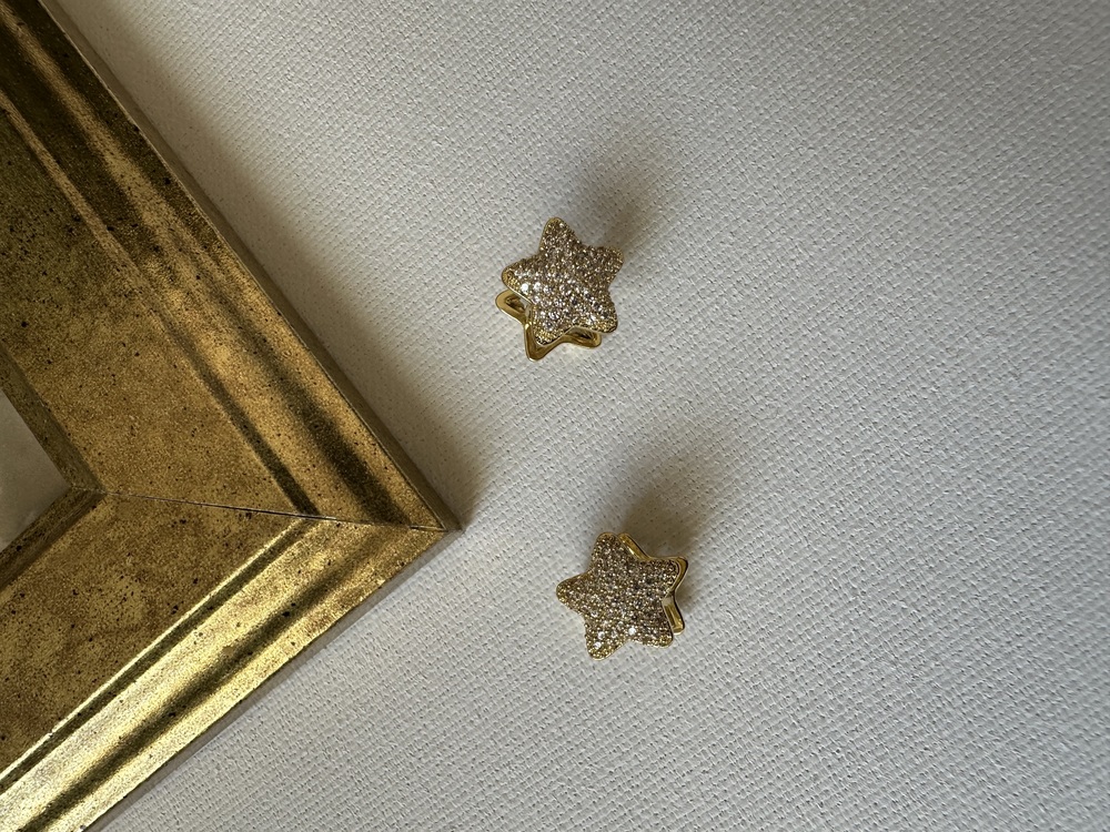 Çelik 2 taraflı gold Yıldız Desen Mini Küpe