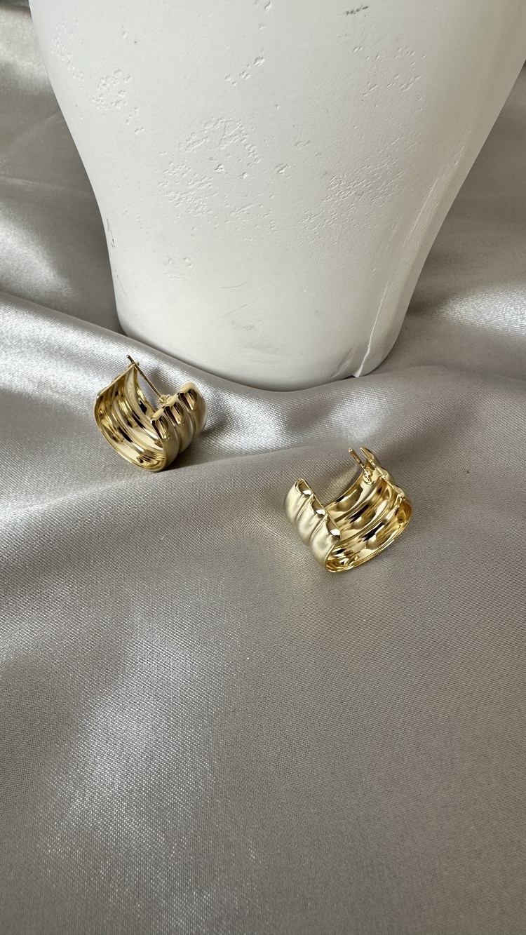 Çelik gold küpe