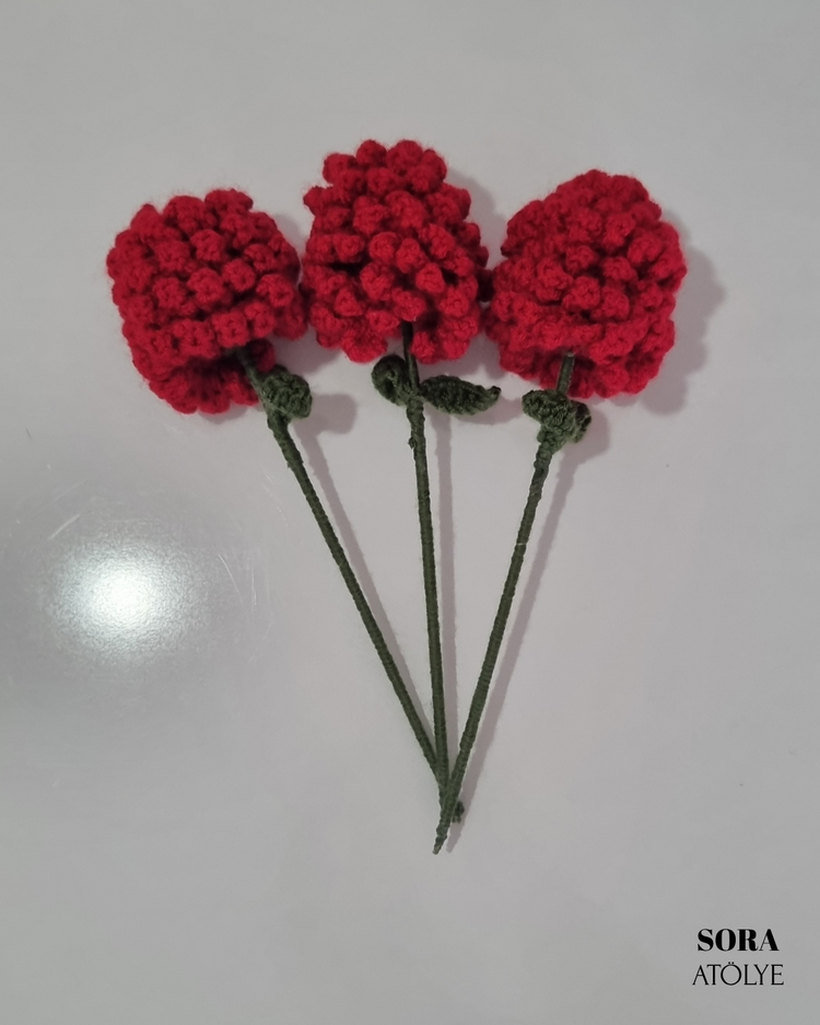 Karanfil ve Lilyum Amigurumi Çiçek Demeti