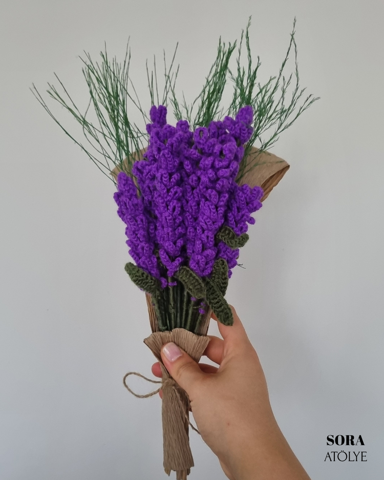 Lavanta Amigurumi Çiçek Demeti