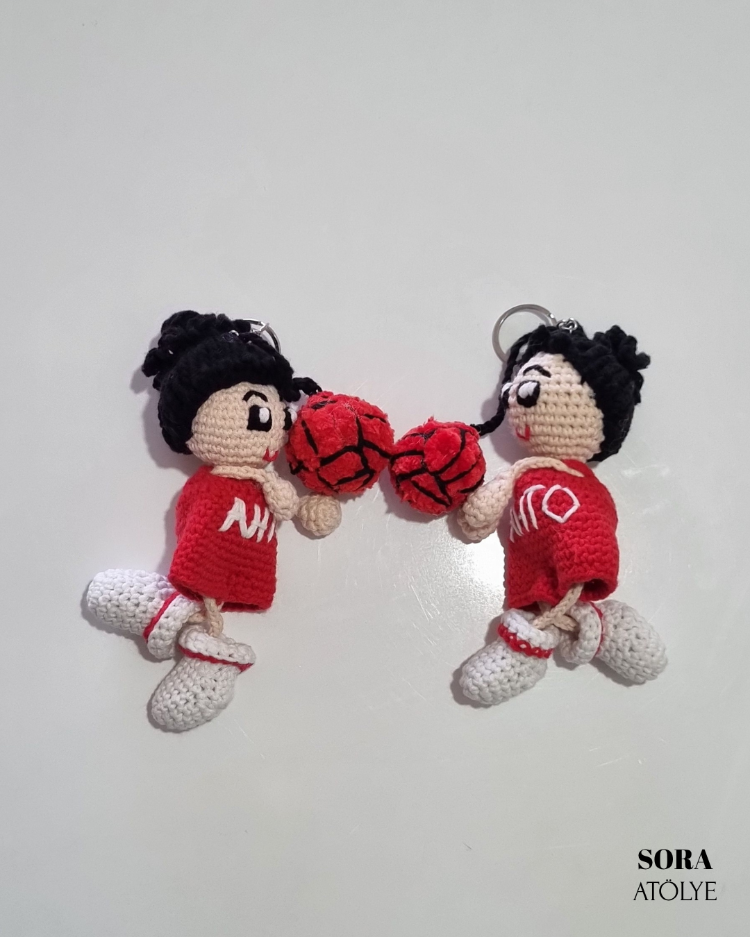 AHTO Voleybolcu Kız Anahtarlık