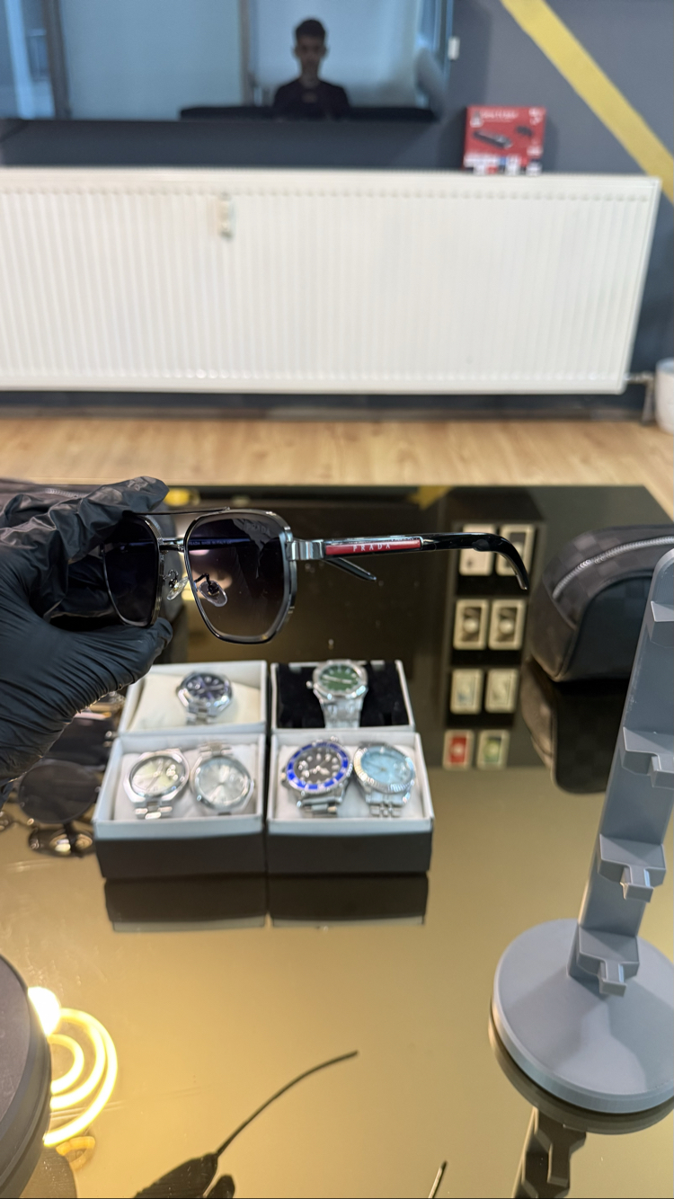 Prada Premium Güneş Gözlüğü