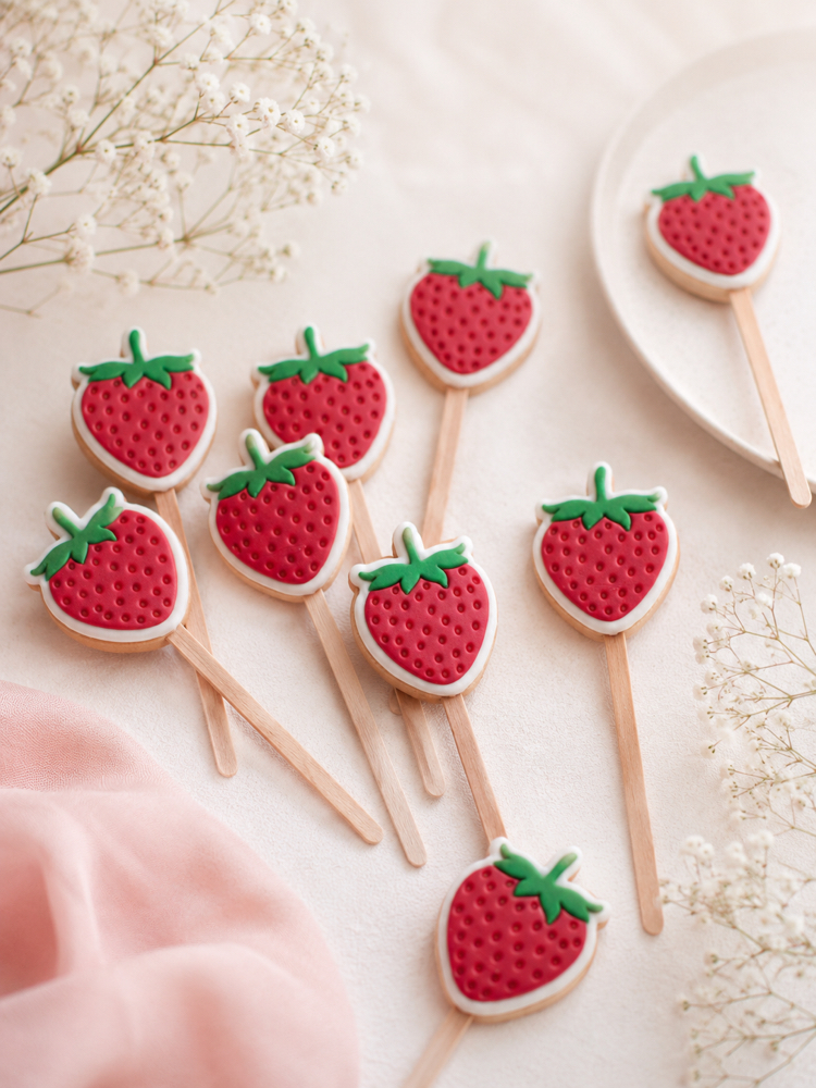  Çilek Kurabiye Pops (20 adet)