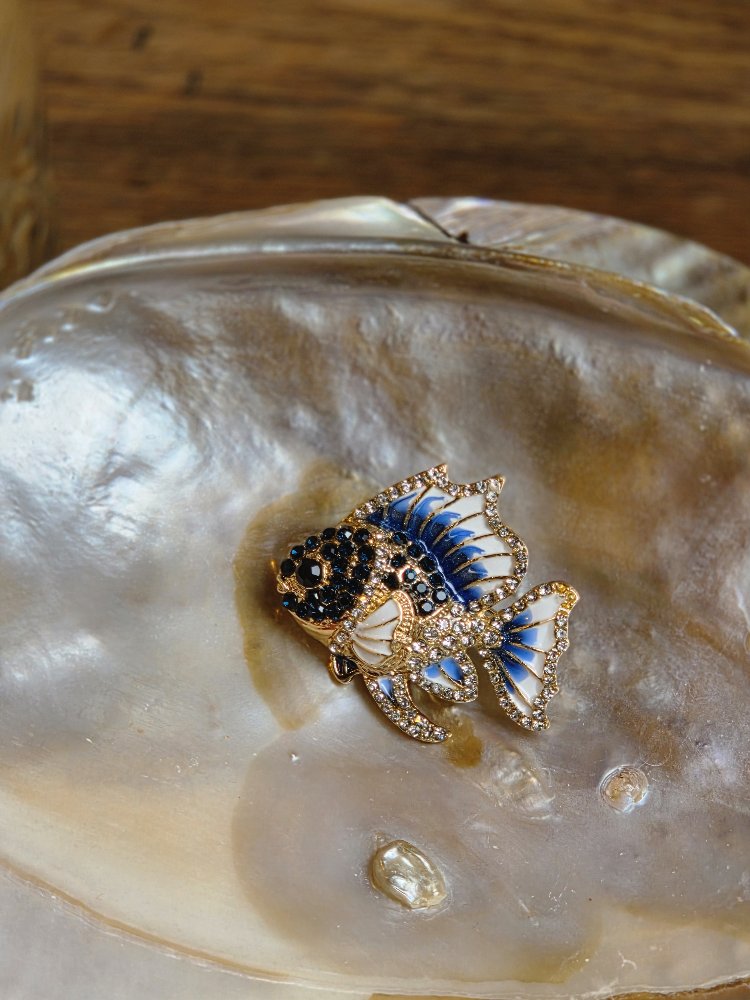 Mavi Beta Brooch