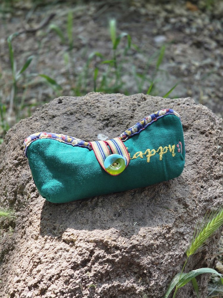 Küçük Sığınak (Gözlük Kılıfı)