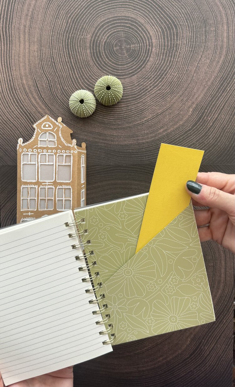 Hema çizgili defter