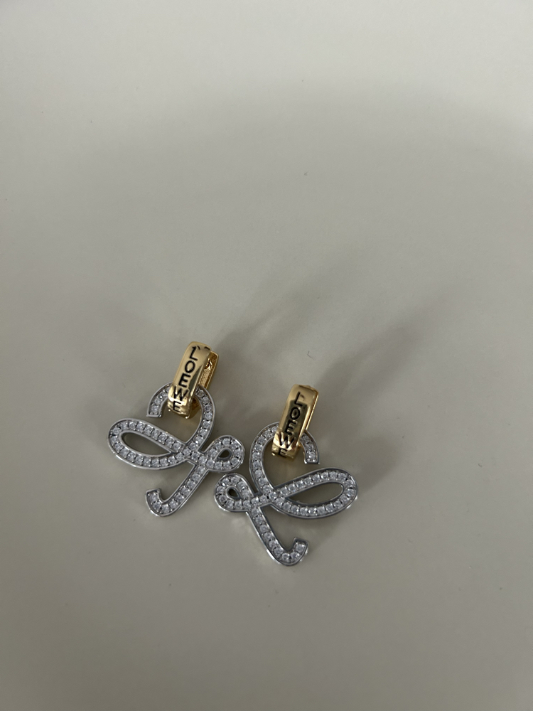 Loewe küpe