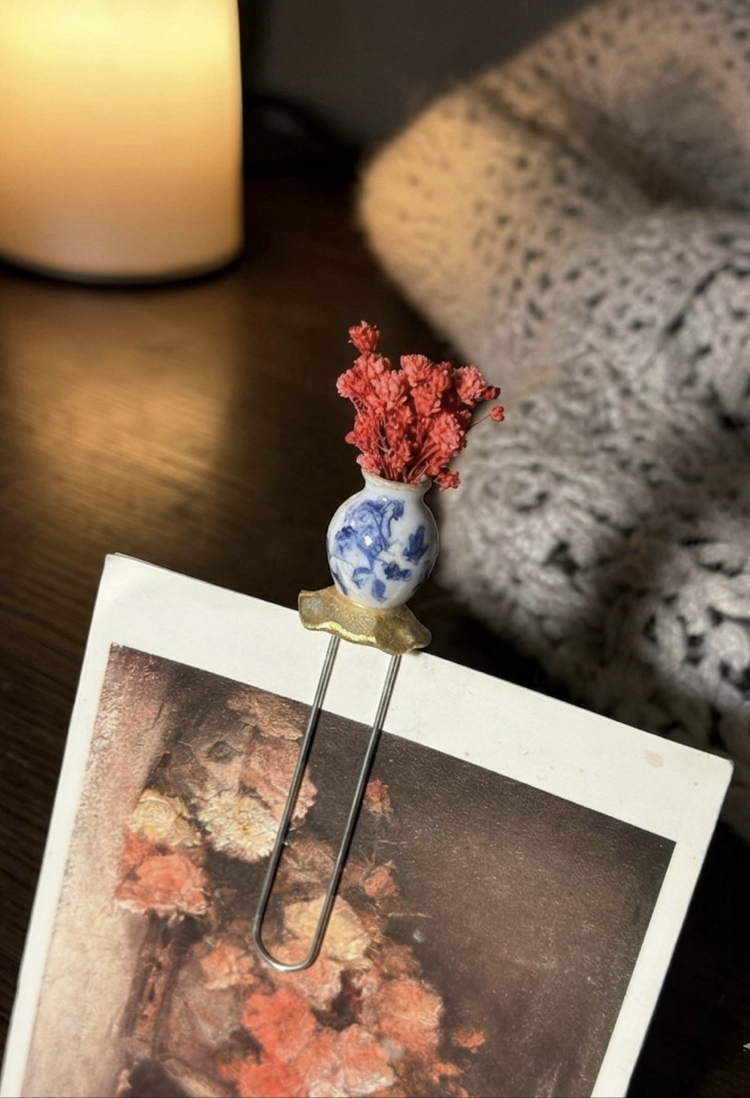 Reçine Vazo Kitap Ayracı