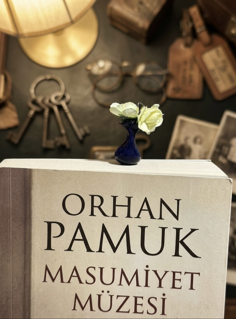 Mor Vazo Sarı Gül 