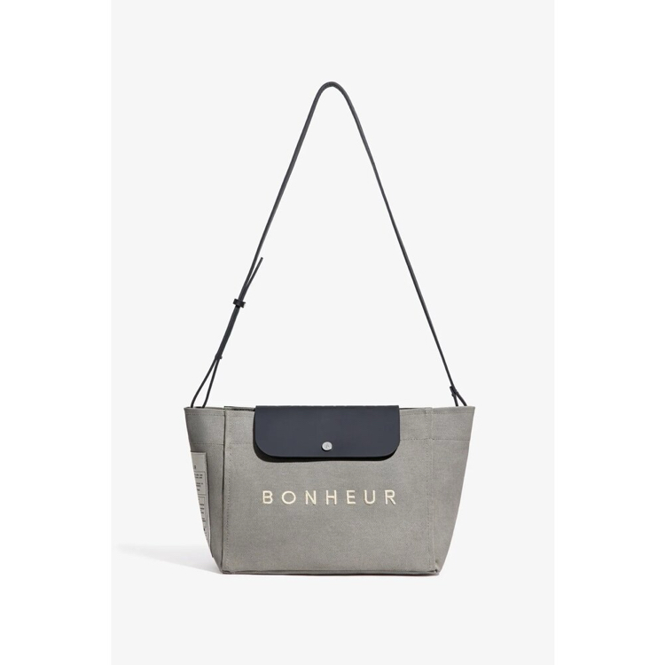 Bonheur The B + Clutch Milky