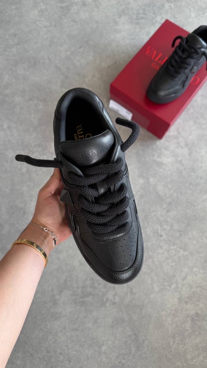 Valentino Luxury Sneaker (Premium)