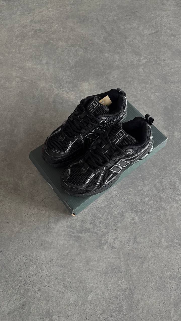 New Balance 1906R Black/Silver (Dar Kalıp 1 Numara Büyük Alınız)